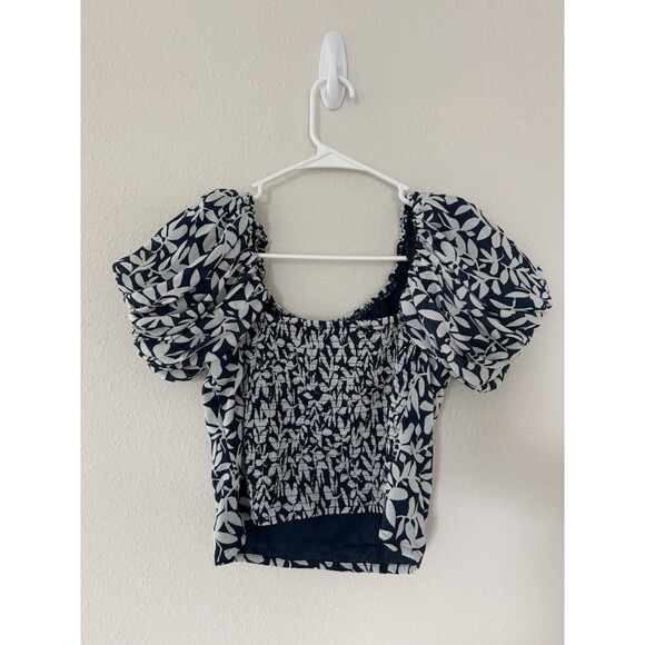 Abercrombie & Fitch Puff Sleeve Floral Vacation Crop Top Size M Beachy Resort - Picture 2 of 5